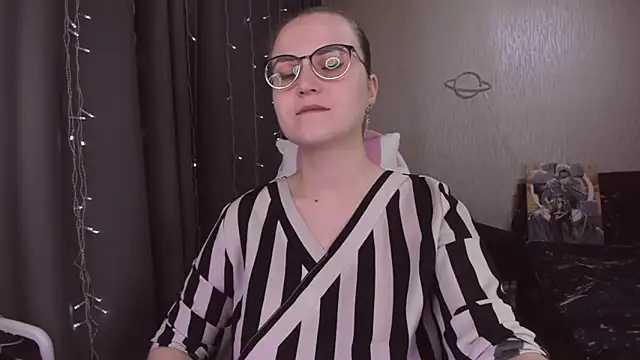 MissBrightShine's cam snapshot