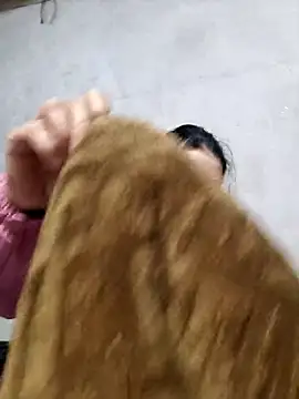 yoowwmr's cam snapshot