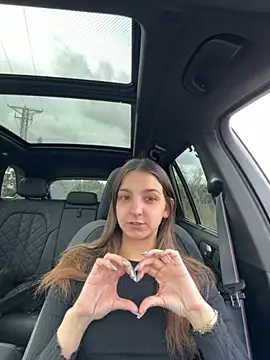 DoriDeluxe66 live sex cam