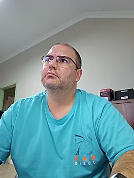 Andrew1900529 live sex cam