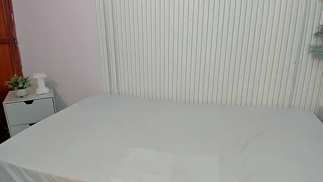 KeiraFox9's cam snapshot