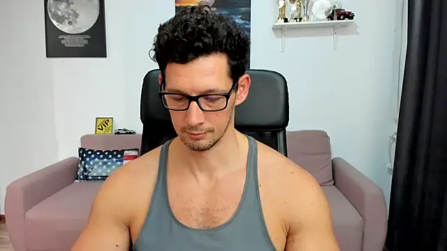 BrutusK08 live sex cam