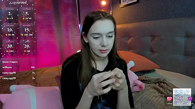 Lesi_Moonie01's cam snapshot