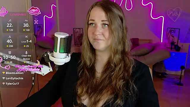 LizzyShine's web cam