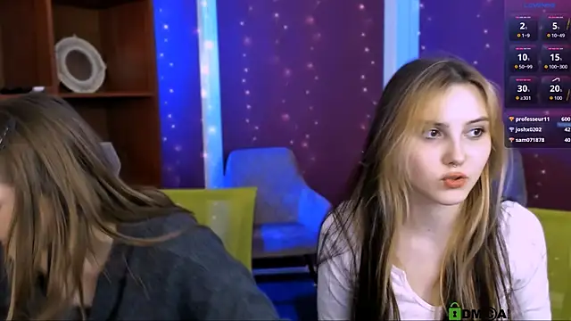 luna_tin's cam snapshot