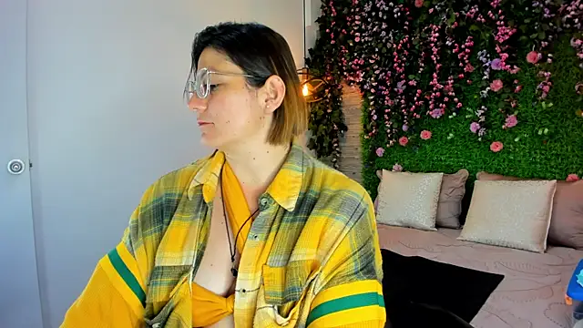 SarahDeyvis's cam snapshot