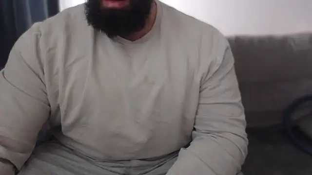 hugemachohandsome's cam snapshot