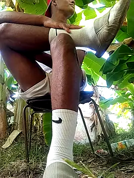 PIG_Spitfeetdirty's cam snapshot