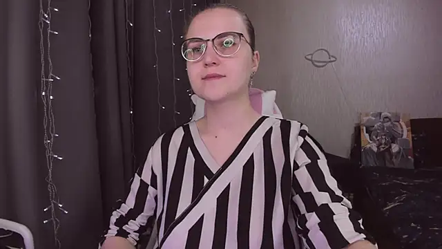 MissBrightShine's cam snapshot