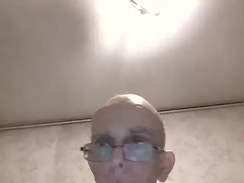 mariusica1@xh's cam snapshot