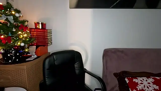 Gold_Alpha_Boy's cam snapshot