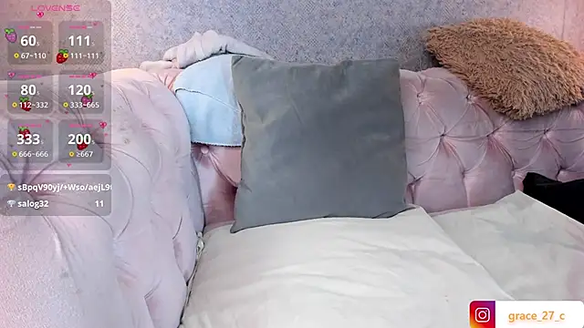 grace77__ live sex cam