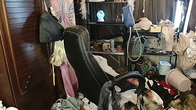 Ombeline1 live sex cam