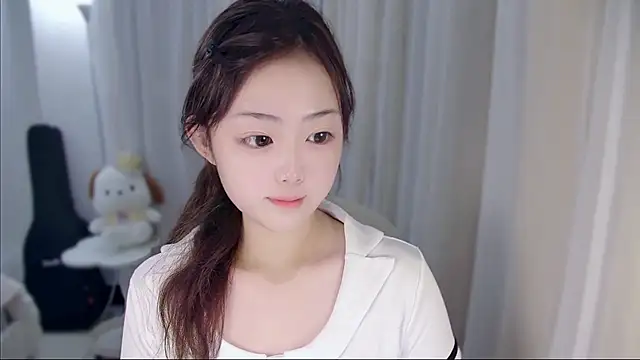 YUANYUAN-A live sex cam