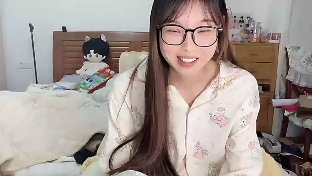 Akong11 live sex cam