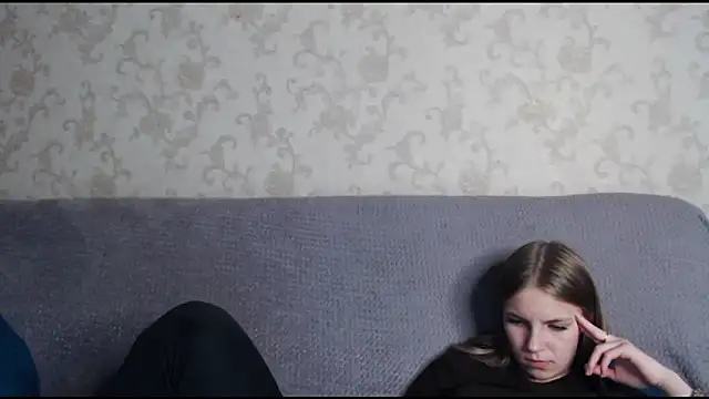 HitGyrl's cam snapshot