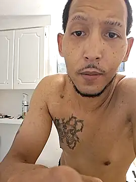 ThrowedWorldWide's cam snapshot