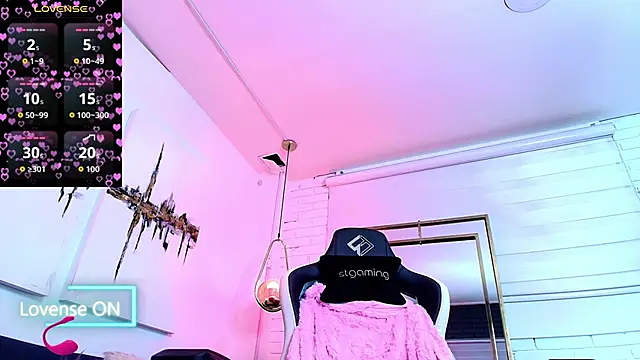 CinnamonHeat's cam snapshot