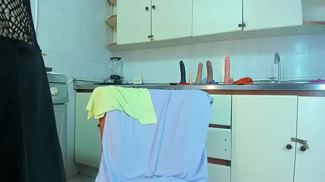 MaduraLuciana's cam snapshot