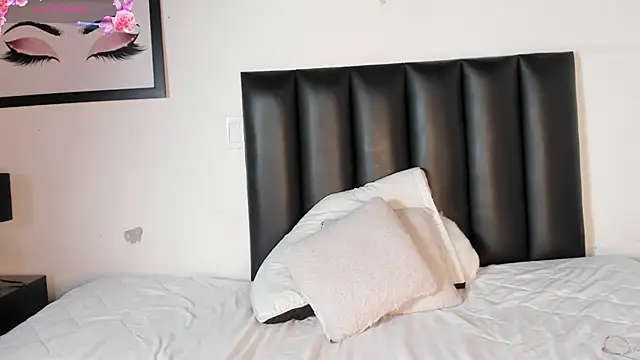 Khenta_Michells's cam snapshot