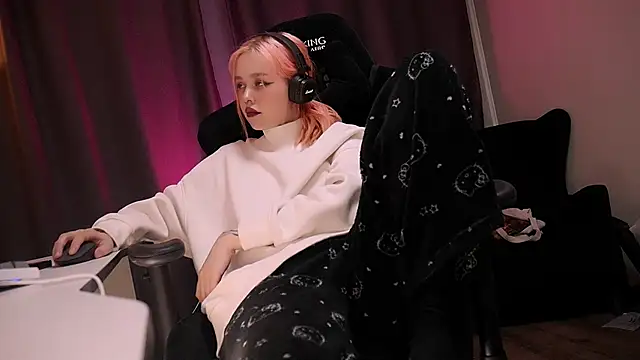 viamoon live sex cam