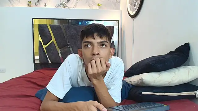 PRETTY_SEX1's cam snapshot