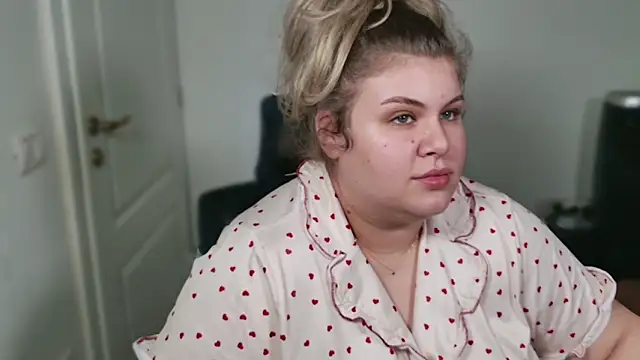 Allyy_baby's cam snapshot