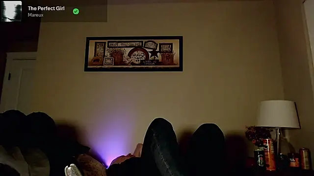 Snarfle82 live sex cam