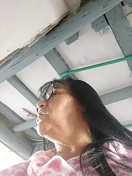 clarita_01's cam snapshot