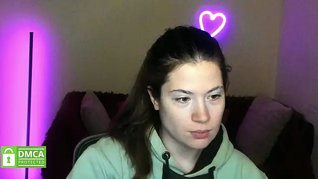 Alicia_redfollow's cam snapshot