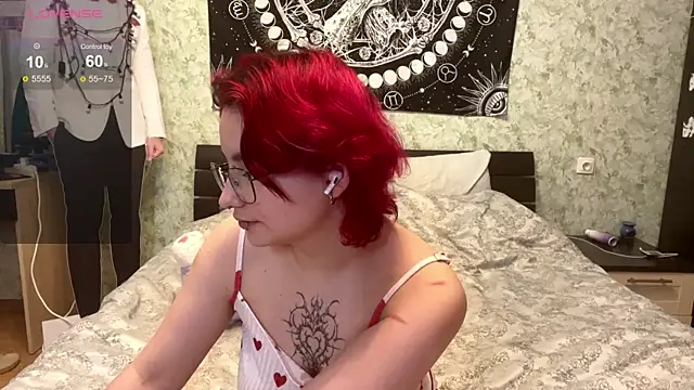 TheaMacrae's cam snapshot