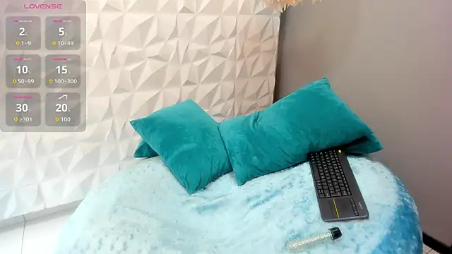 AuraDoll_'s cam snapshot