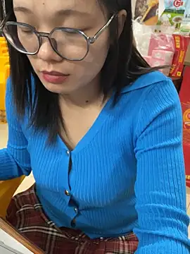 Bella0815 live sex cam