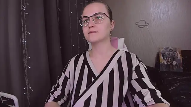 MissBrightShine's cam snapshot