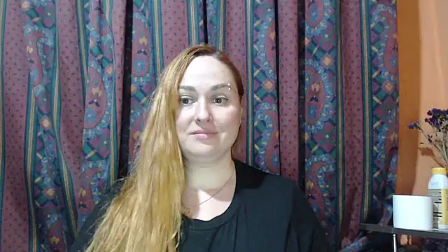 Foxy_Kate3333's cam snapshot