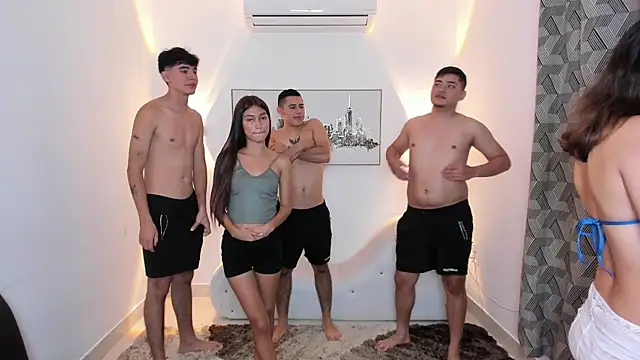 YouBratty2's cam snapshot