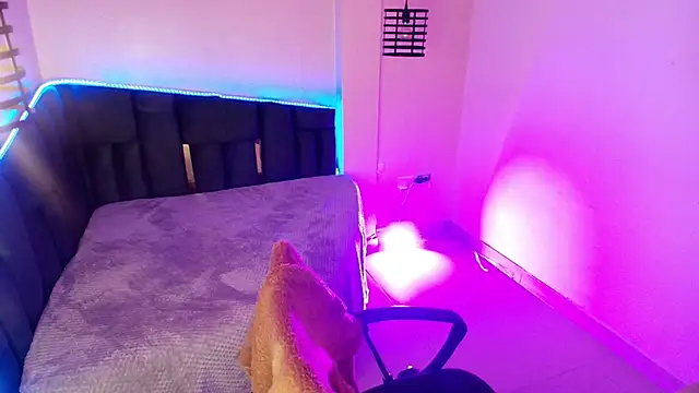 _Emily_rosee_'s cam snapshot