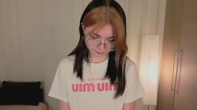 Susan_Gardner's cam snapshot