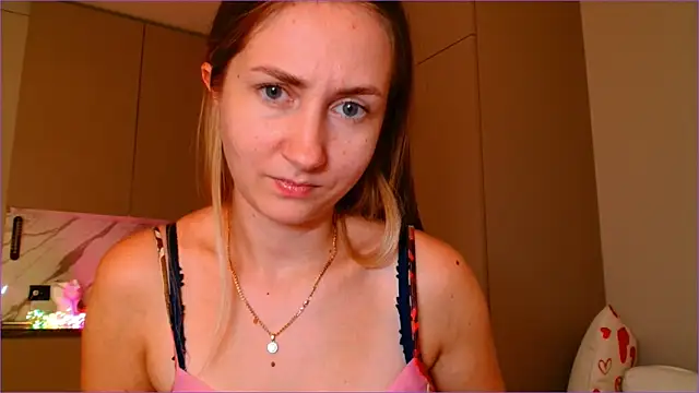 BluueSilk live sex cam