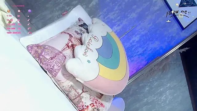 adara_le's cam snapshot