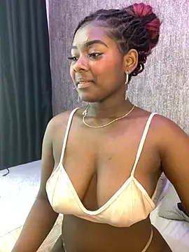 KarinaFlowers_'s cam snapshot