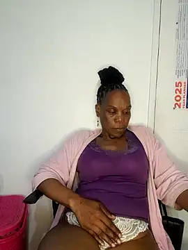 Hotcougar live sex cam