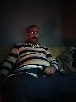 masculine_bear_daddy live sex cam