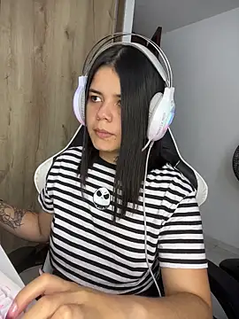 2Angela_'s cam snapshot