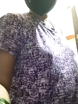 Priyanka_30 live sex cam