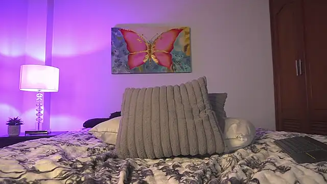 gala_monroe's cam snapshot