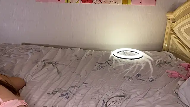 VibeQueenLucy's cam snapshot