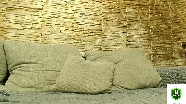 sarah_miaaa's cam snapshot