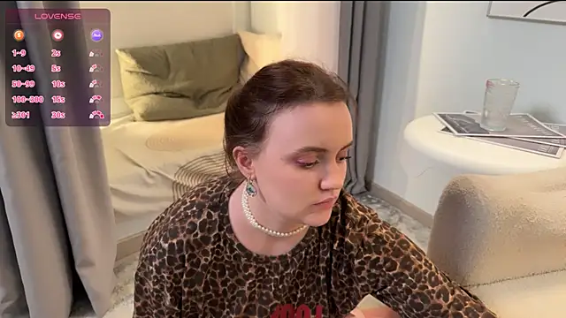 Lella_Ryann_'s cam snapshot