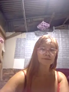 SexyHottMom's cam snapshot